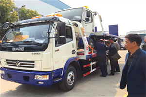 射阳汽车道路救援拖车价格